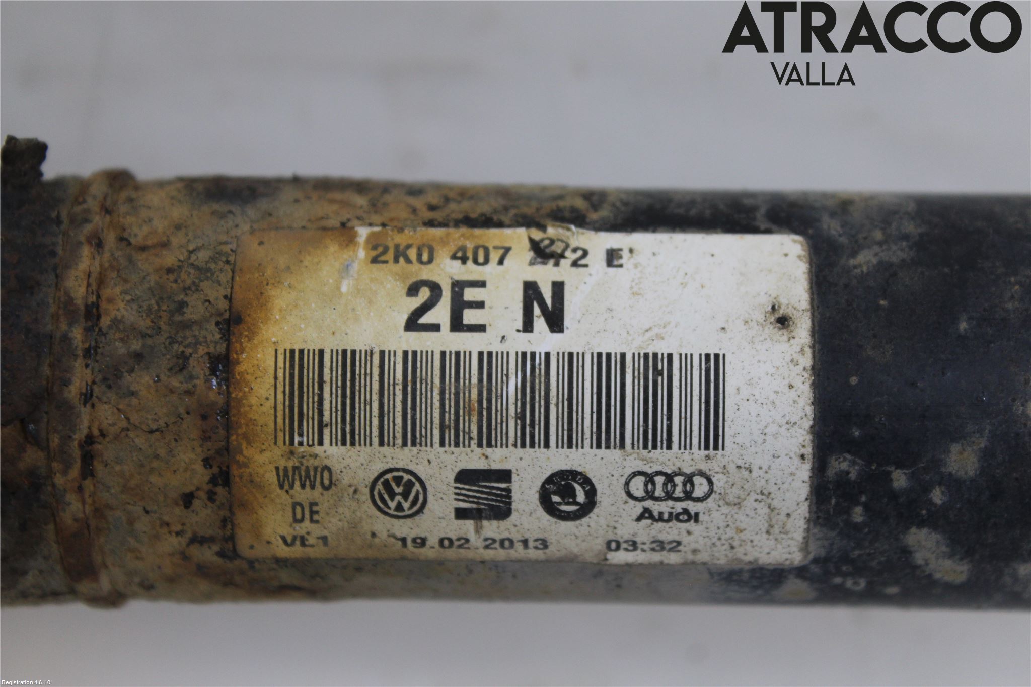 Volkswagen VW CADDY 11-15 Drivaxel Fram Höger