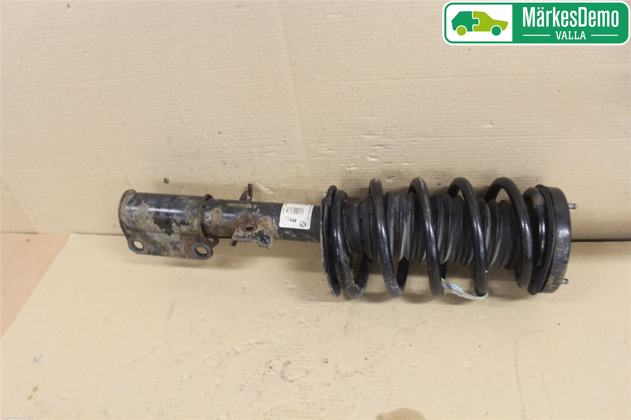 BMW X5 E53     99-06 Fjäderben Fram Vänster