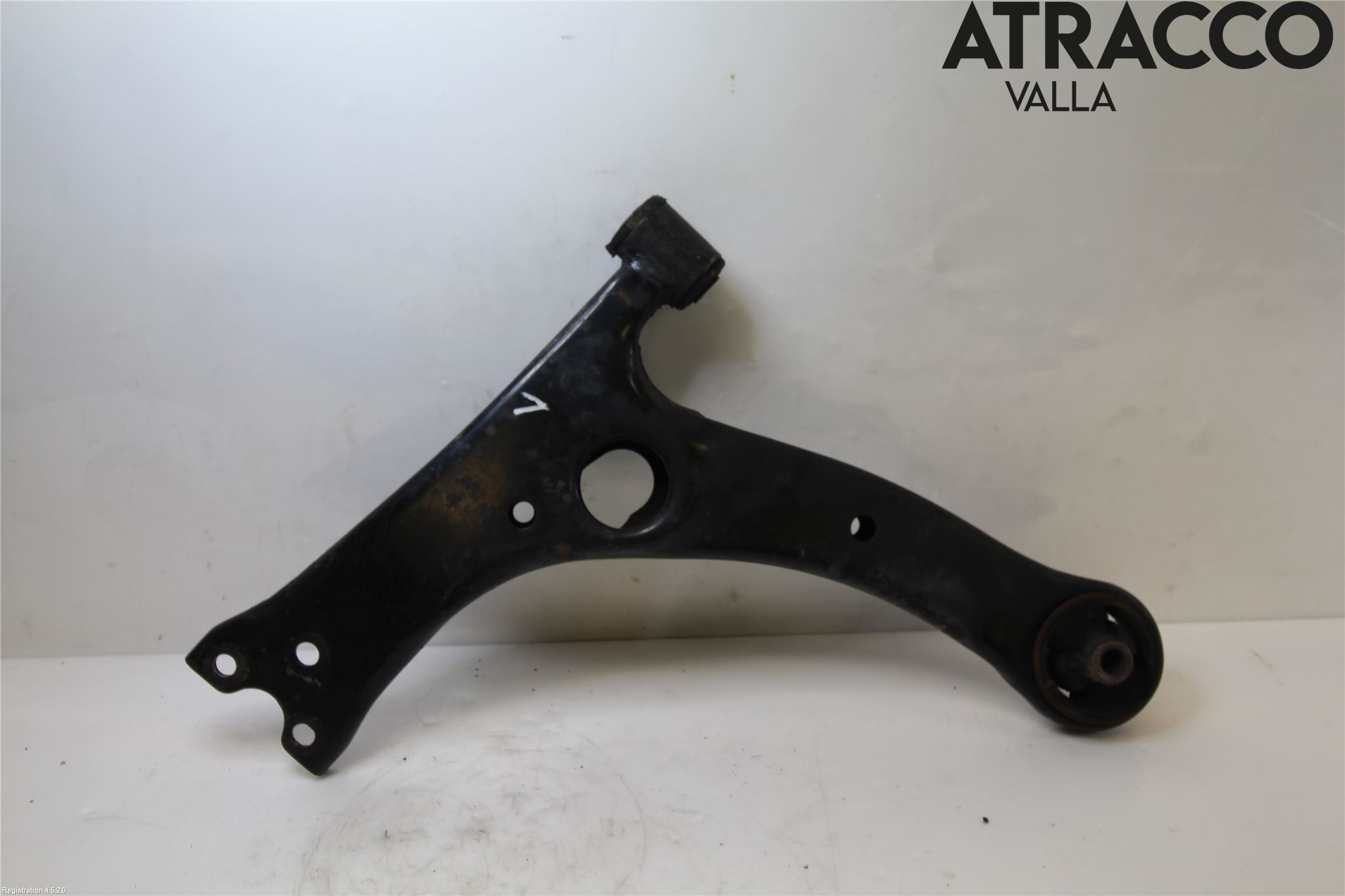 Toyota COROLLA 02-07 Bärarm Fram Undre Vä