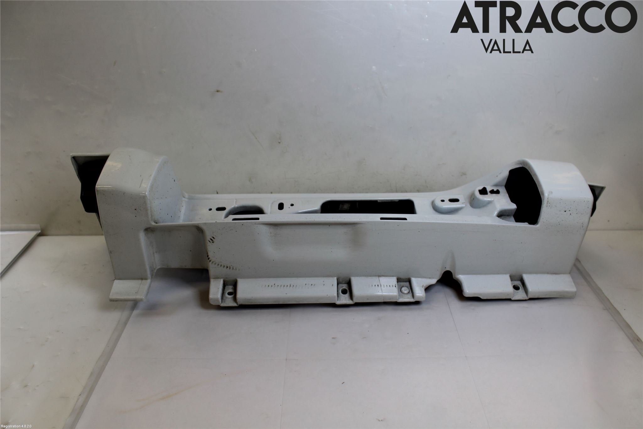 Renault TRAFIC/E-TECH 15- Bakljussarg