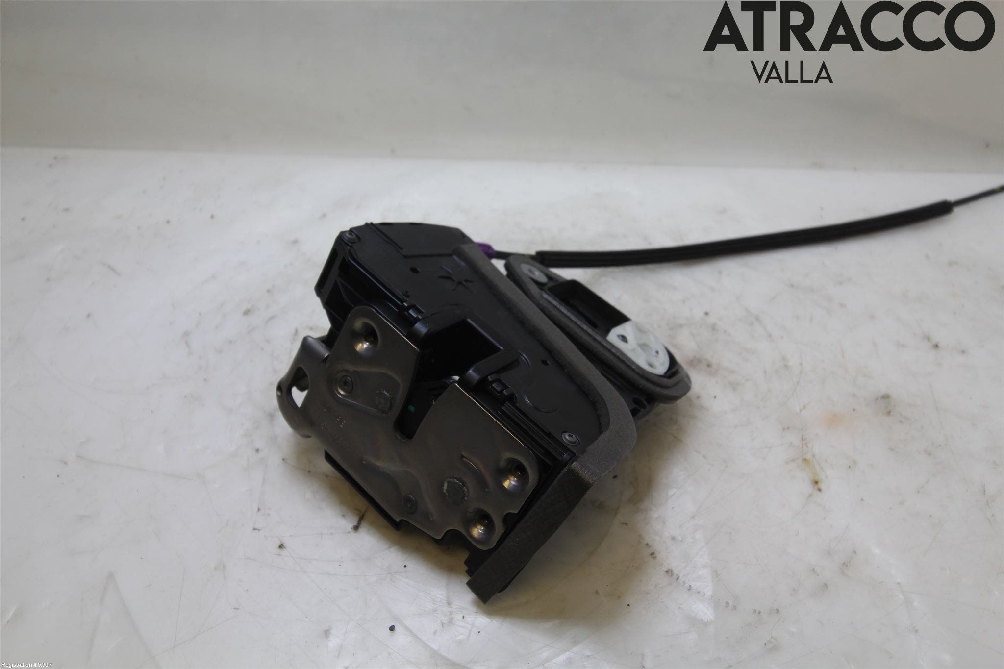 Opel INSIGNIA 17- Låskista-Dörrlås