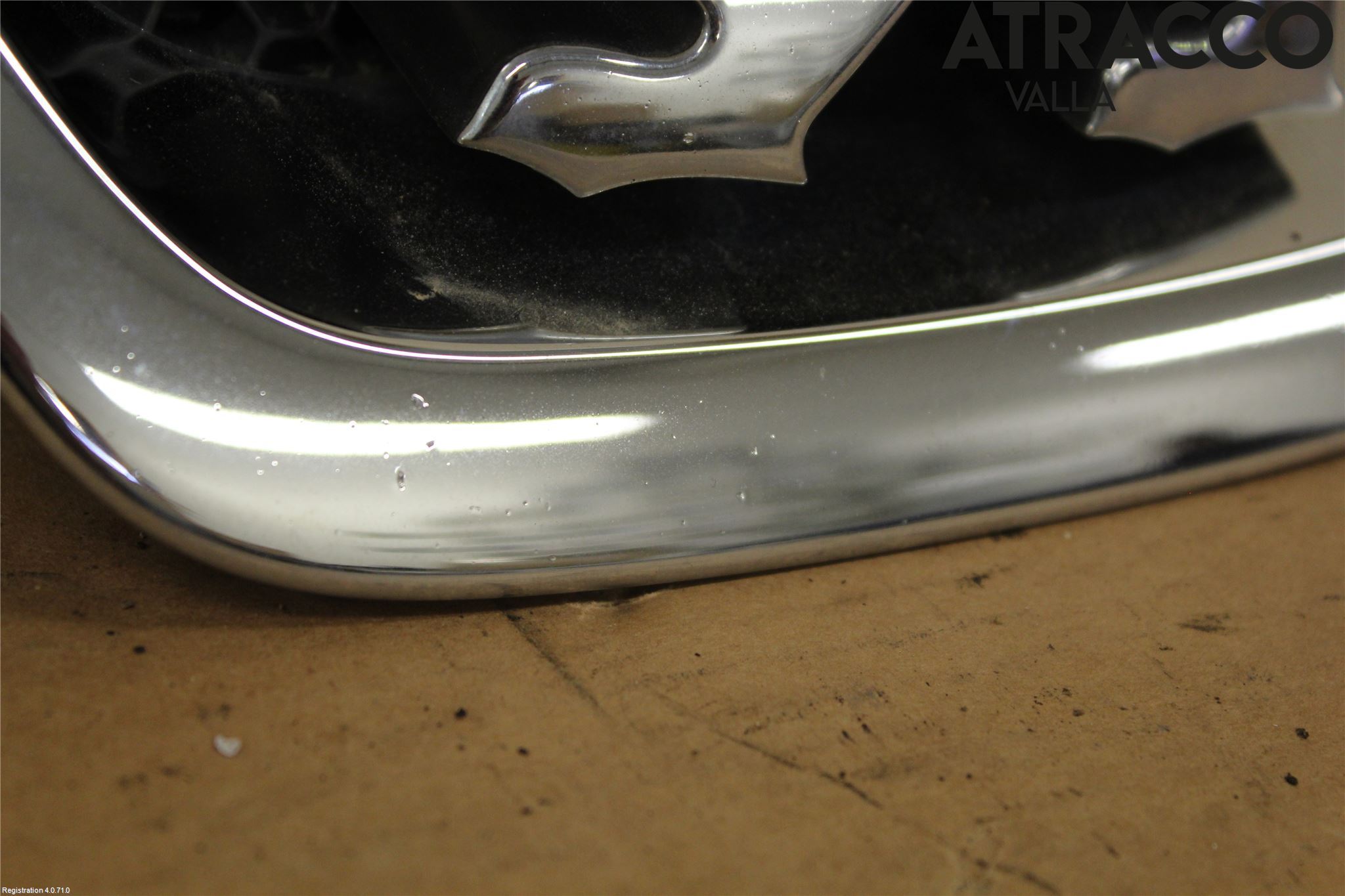 Toyota AVENSIS 03-06 Emblem