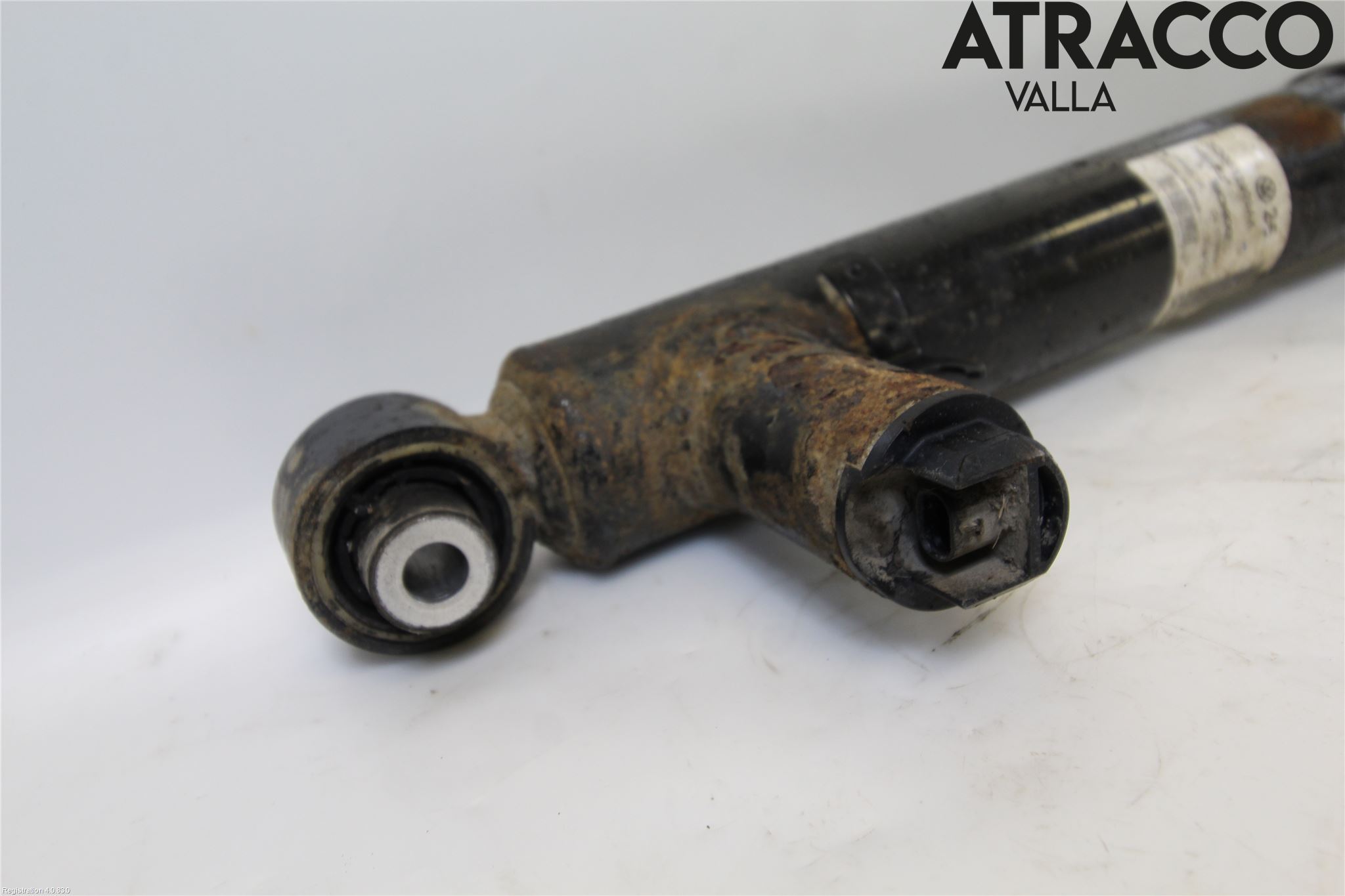 Volkswagen VW PASSAT 15-19 Stötdämpare Bak