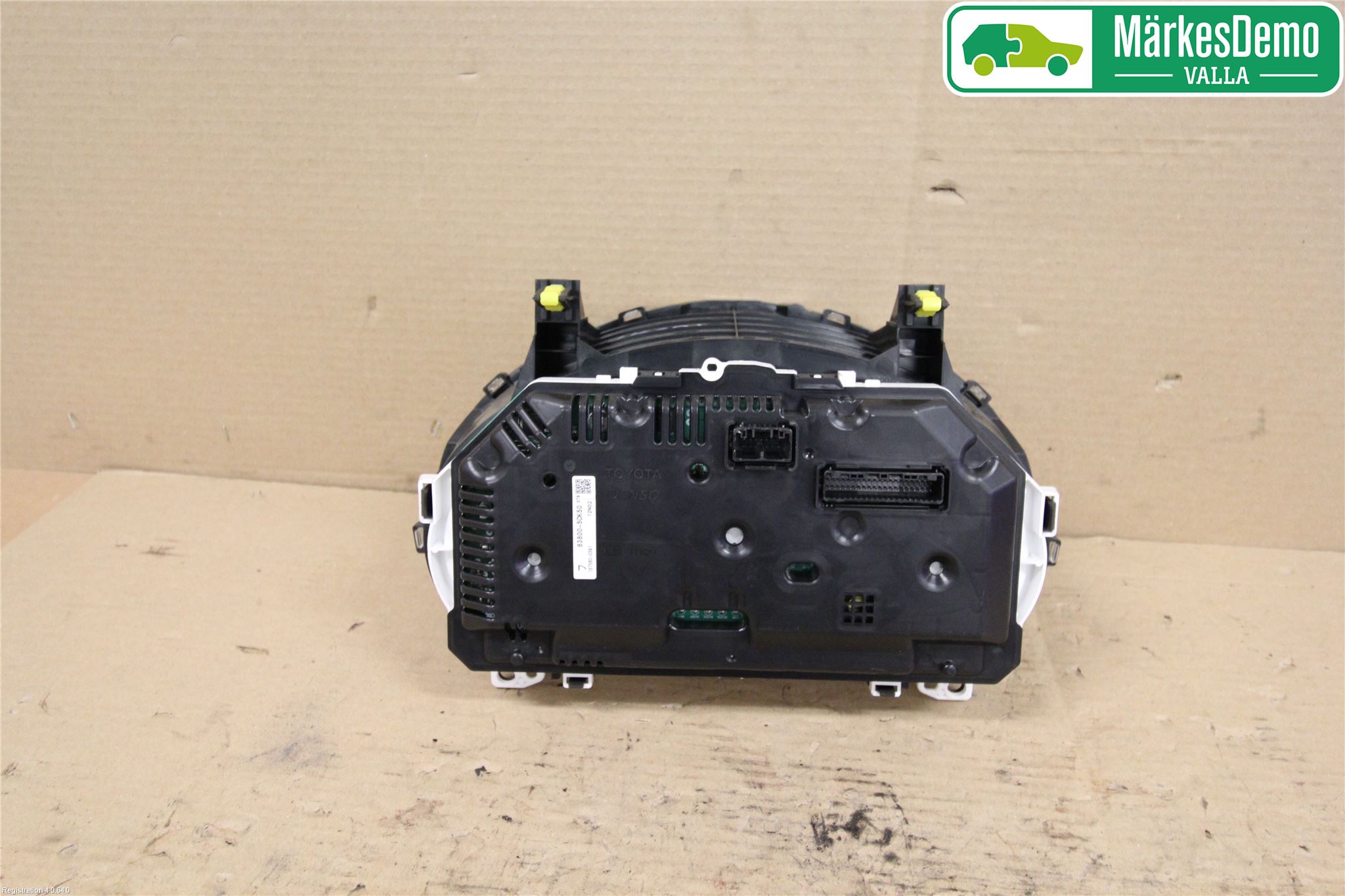 Toyota VERSO-S 11-16 Instrument Komb