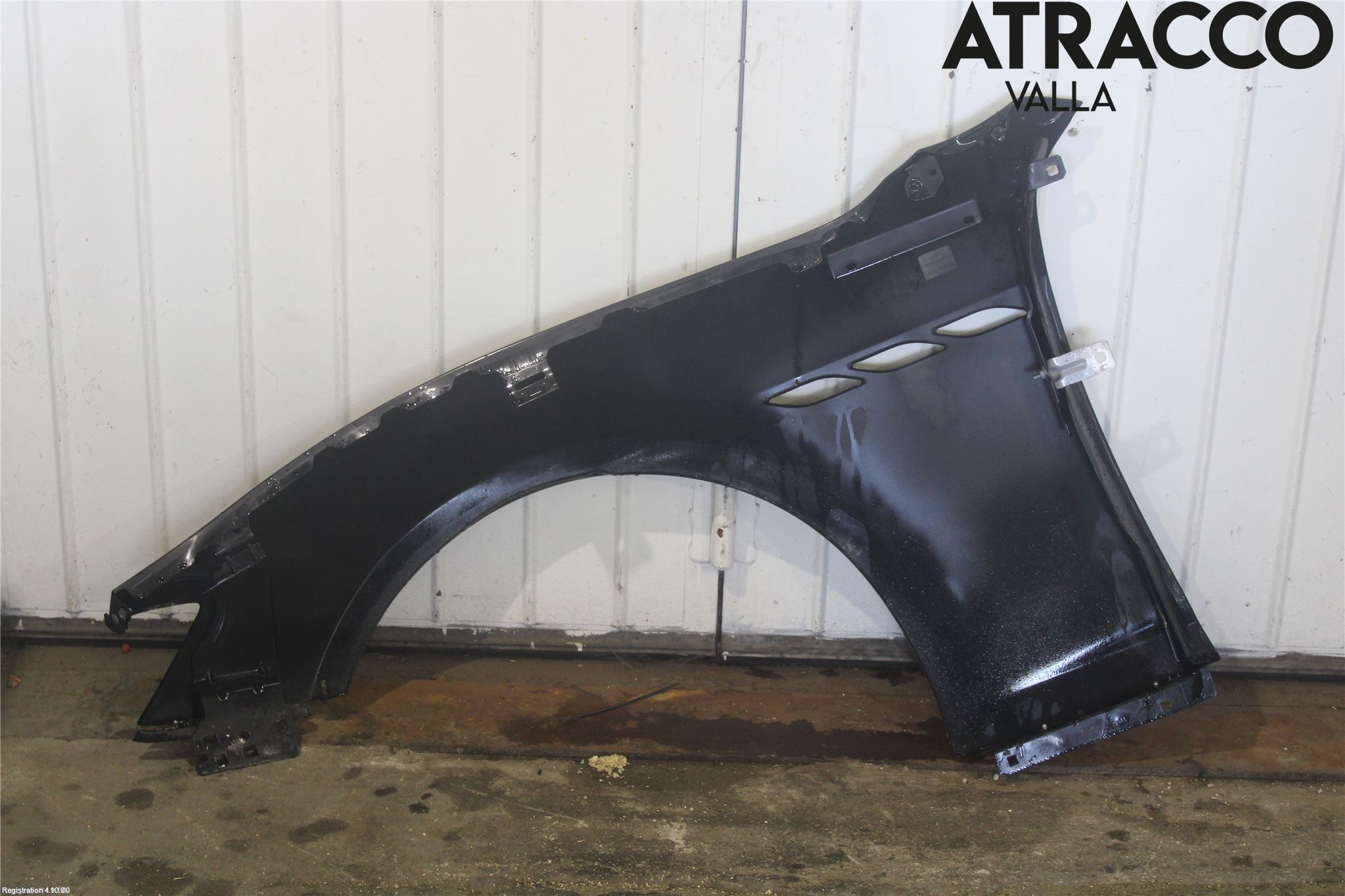 Maserati GHIBLI Skärm Fram Höger