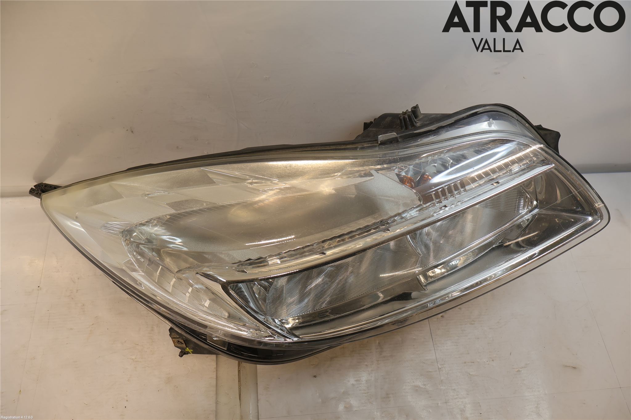 Opel INSIGNIA 09-16 Strålkastare Höger