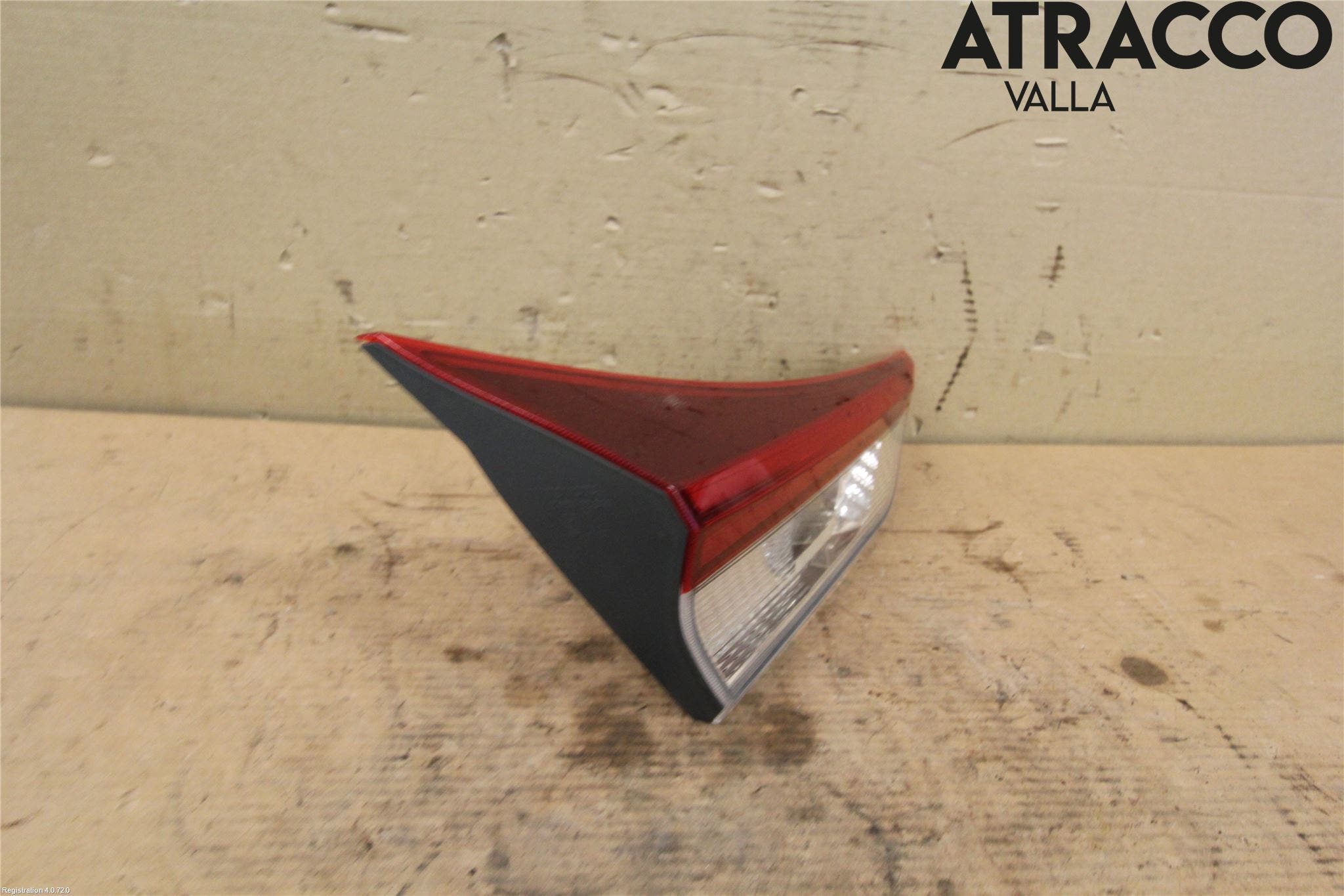 Toyota AURIS 13-19 Bakljus Lucka Vä