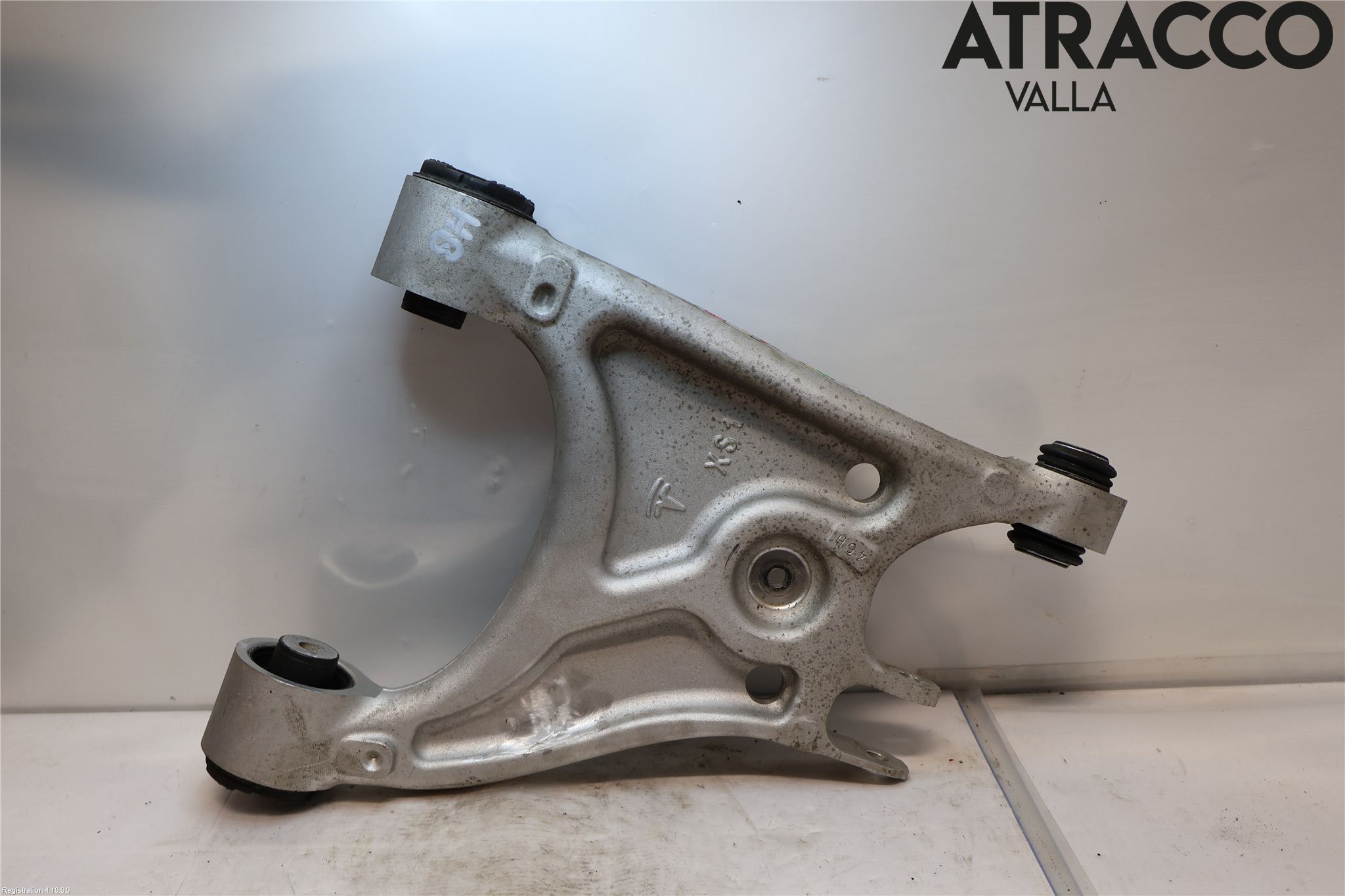 Tesla MODEL S 13- Bärarm Bak Höger