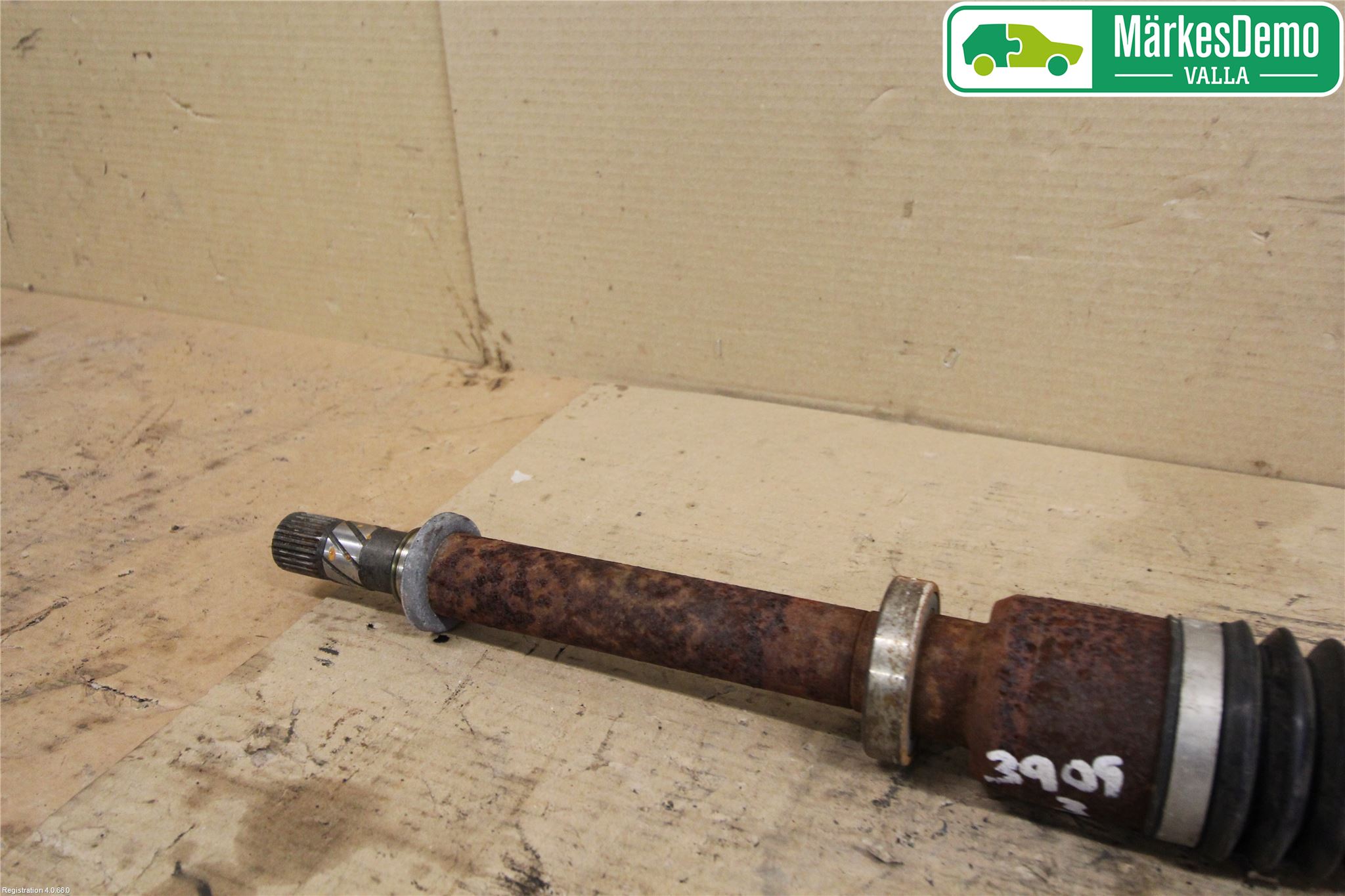 Renault CLIO III  09-12 Drivaxel Fram Höger