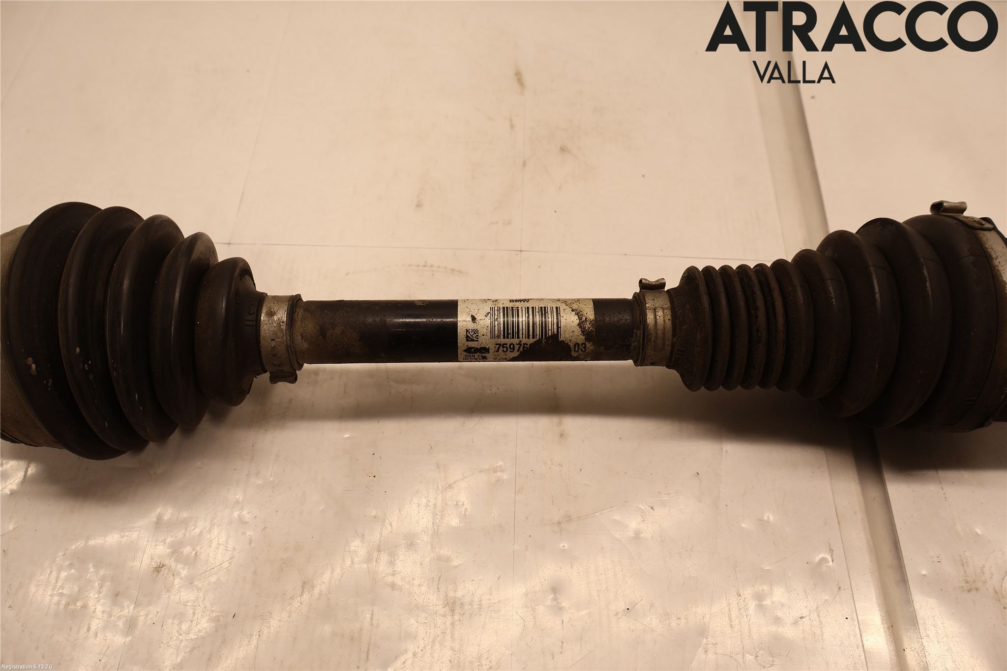 BMW 3 F30/F31/F80 12-19 Drivaxel Fram Vänster
