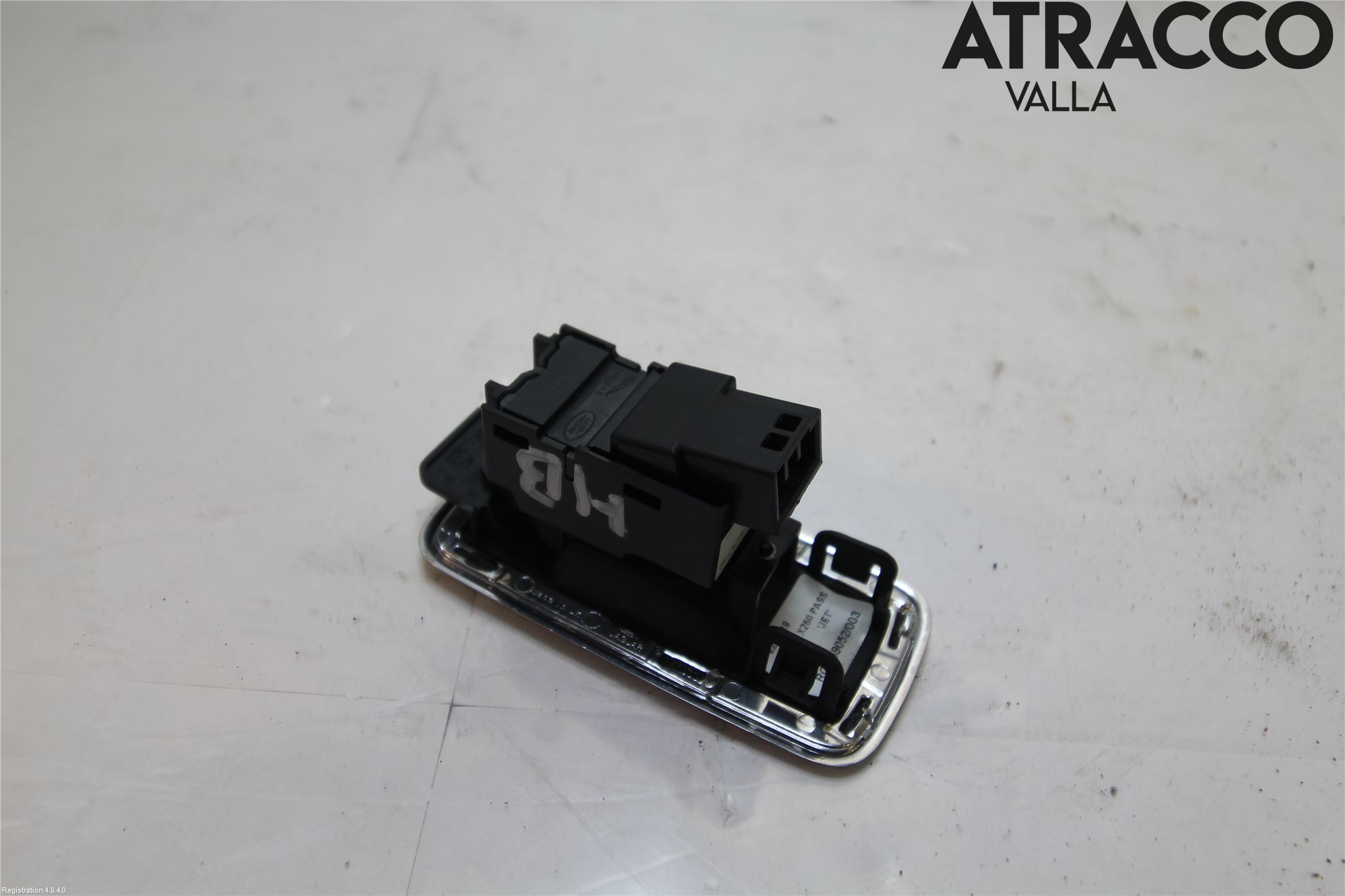 Jaguar F-PACE Strömställare Elhiss