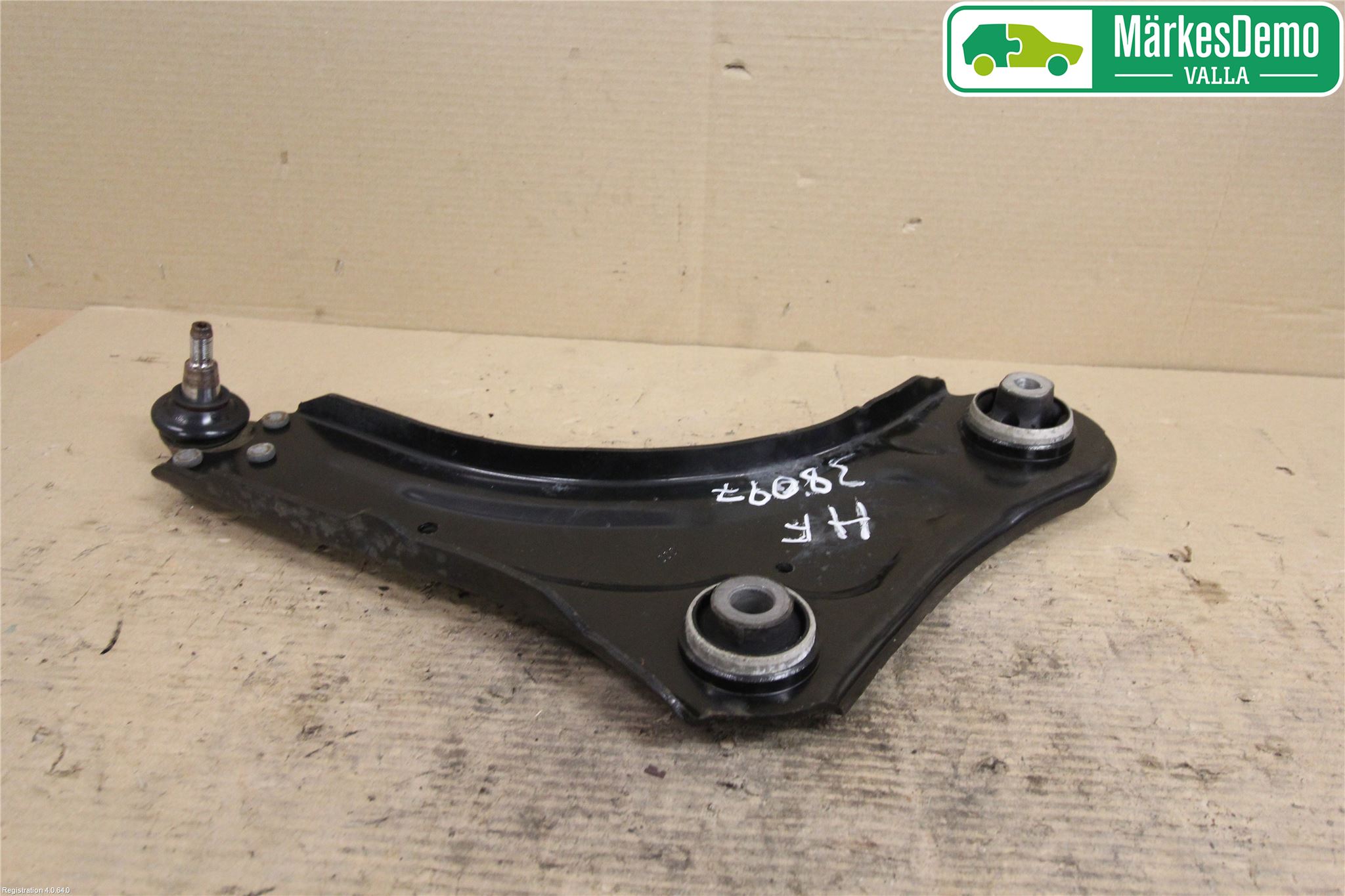 Renault MEGANE III 09-15 Bärarm Fram Undre Hö