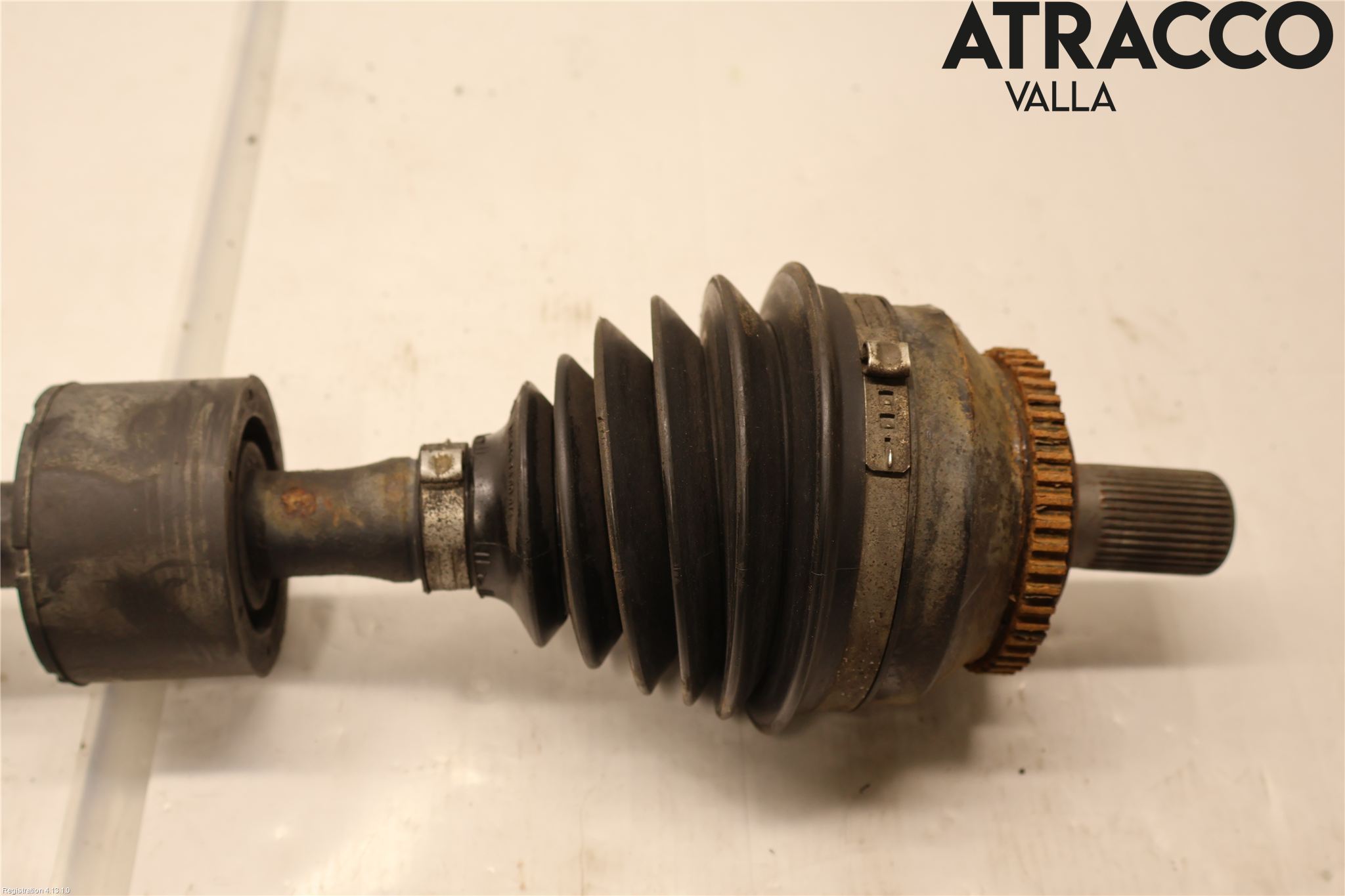Volvo XC70 01-04 Drivaxel Fram Vänster