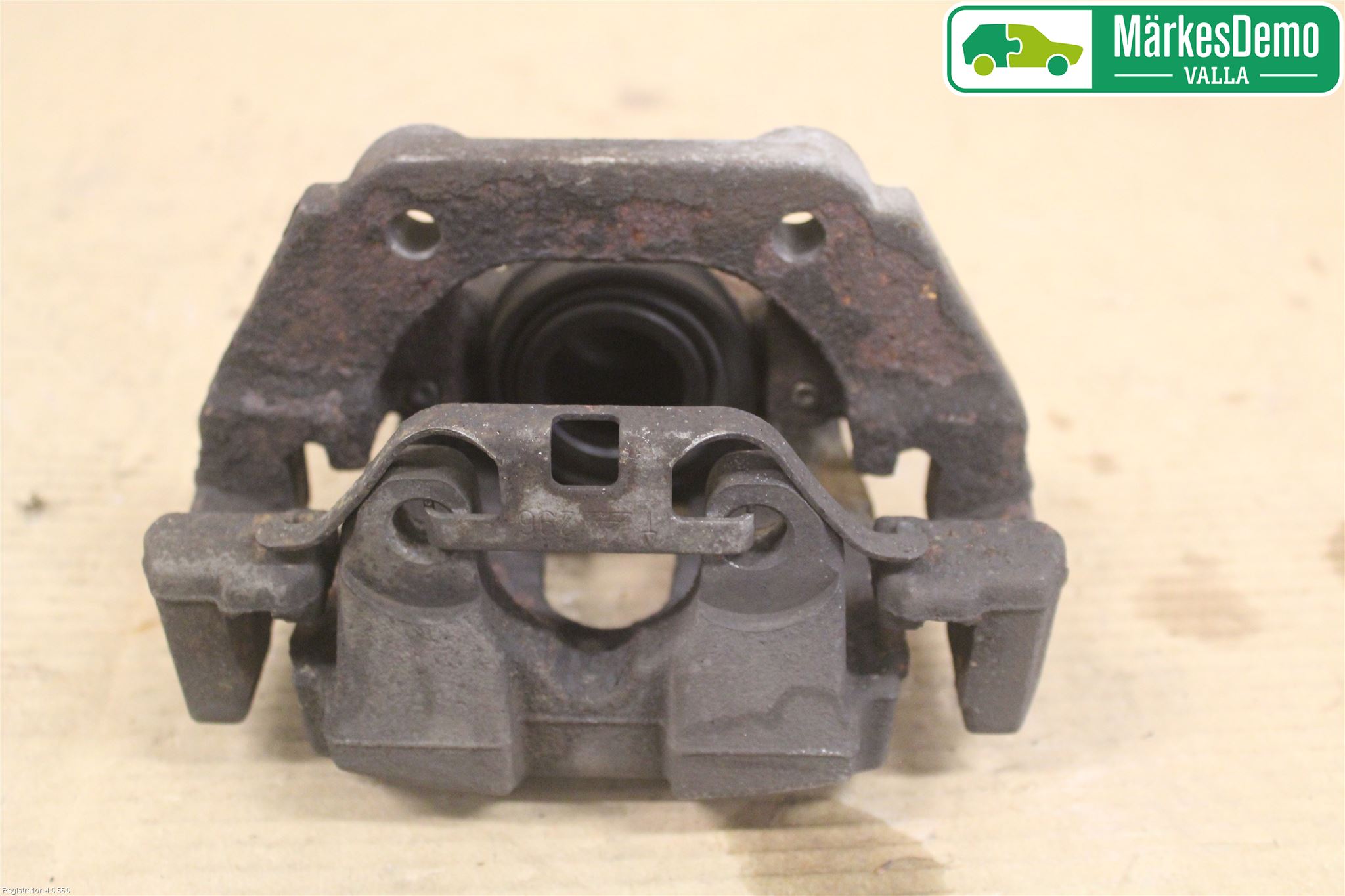 BMW 5 GT F07 09-17 Bromsok Bak Vänster