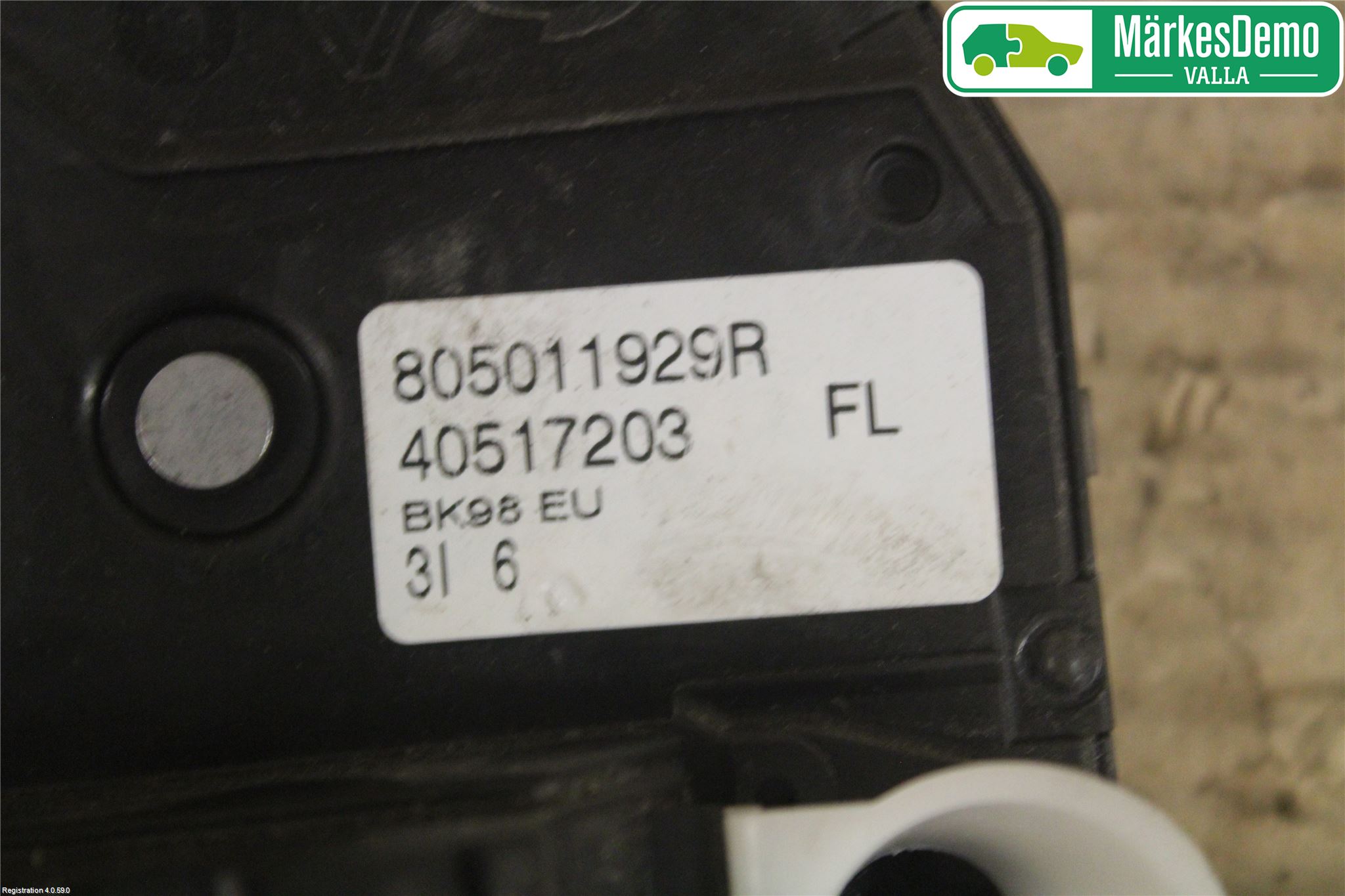 Renault CLIO IV 12-16 Låskista-Dörrlås