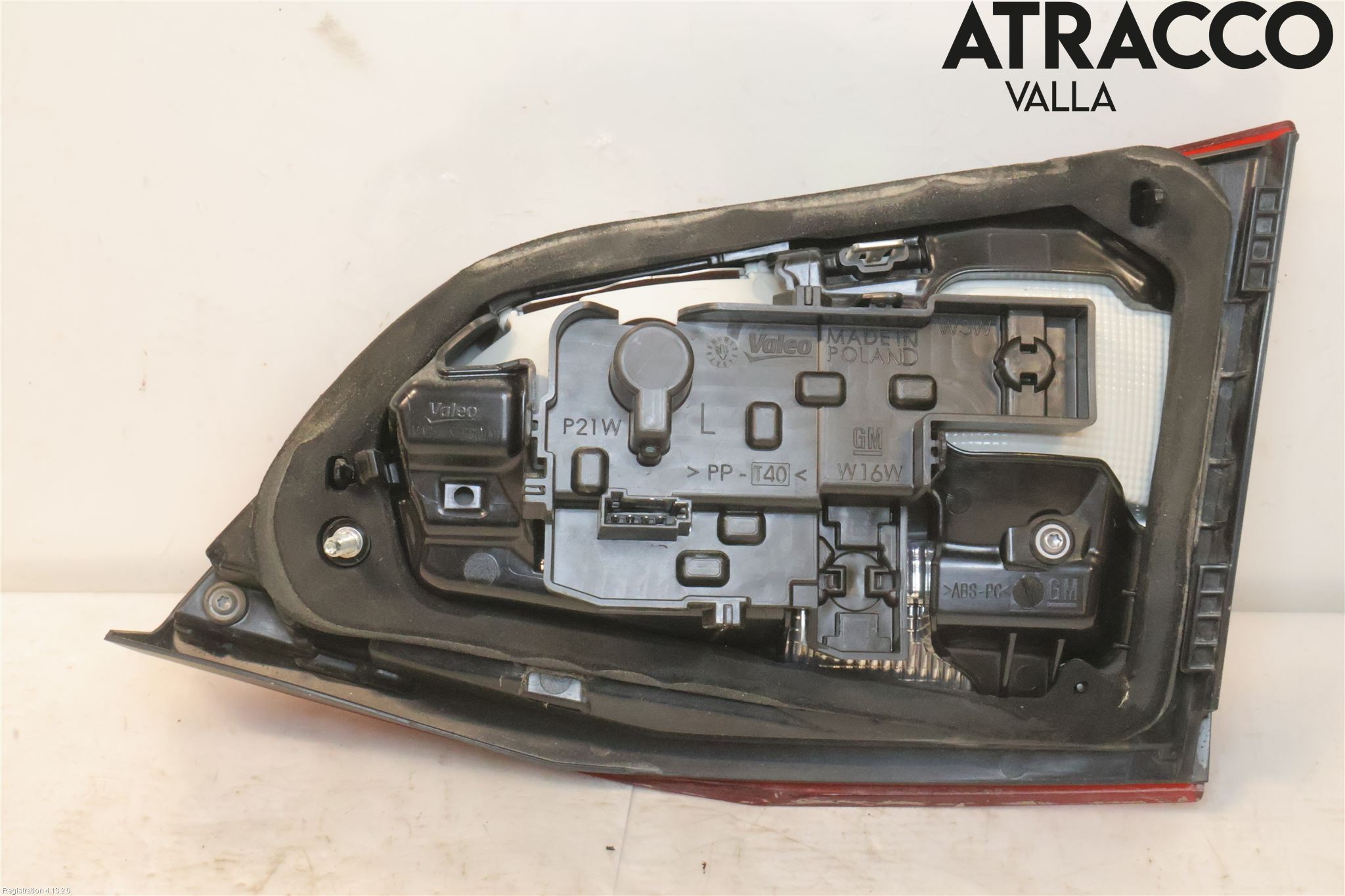Opel ASTRA K 16-22 Bakljus Lucka Vä