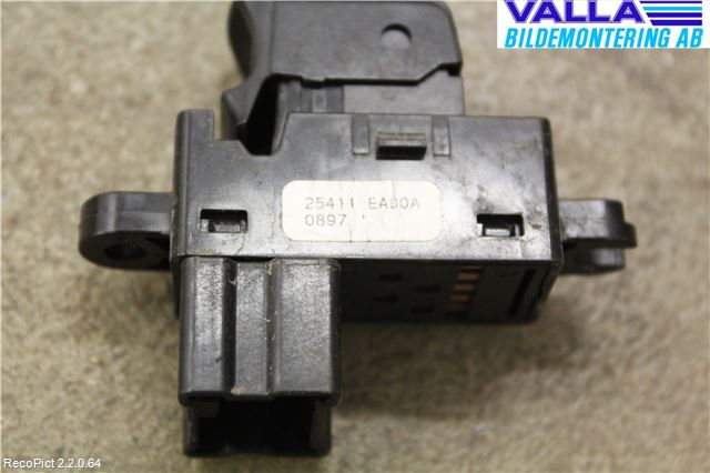 Nissan NAVARA 05-16 Strömställare Elhiss