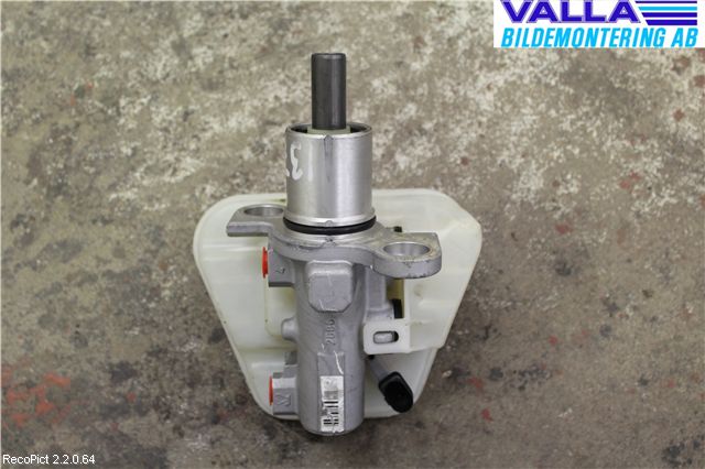 Audi A8/S8 4E  02-09 Broms Huvudcylinder