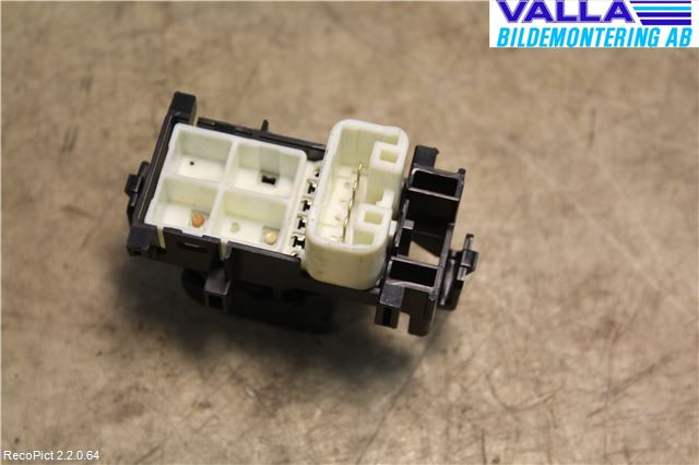 Toyota AURIS 07-09 Strömställare Elhiss