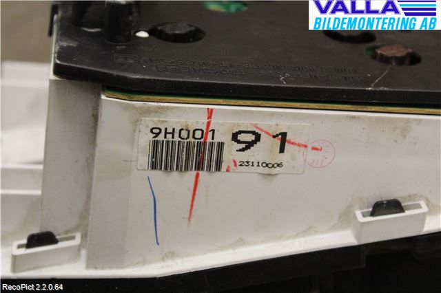 Nissan X-TRAIL     01-07 Instrument Komb