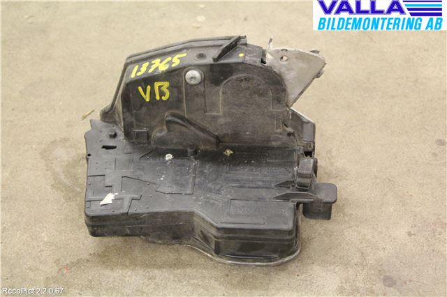 BMW 7 E65/66    00-08 Låskista-Dörrlås