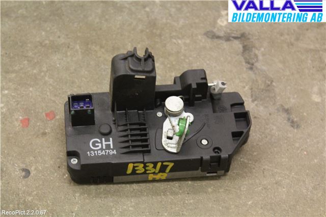 Opel CORSA C    00-06 Låskista-Dörrlås