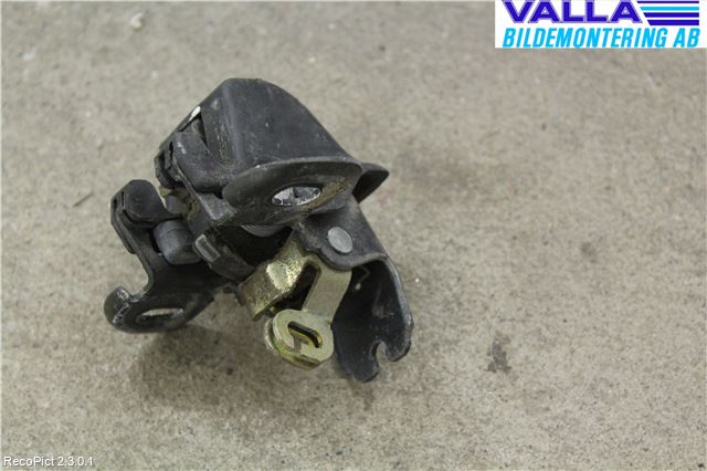 Nissan KUBISTAR Dörrgångjärn