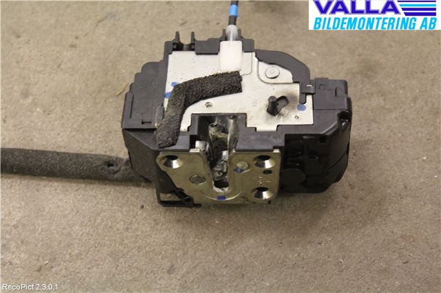 Nissan NAVARA 05-16 Låskista-Dörrlås