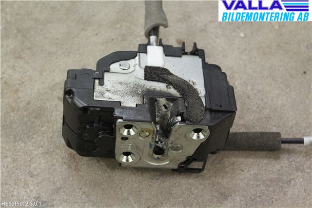 Nissan NAVARA 05-16 Låskista-Dörrlås