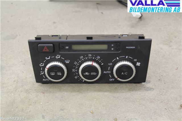 Lexus IS 200/300   99-05 Ac Styrenhet Ac Manöveren
