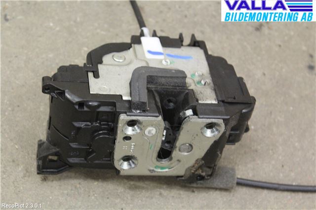 Renault CLIO III  06-09 Låskista-Dörrlås