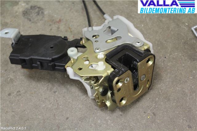 Subaru FORESTER SG 06- Låskista-Dörrlås