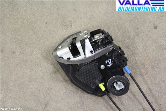 Toyota AURIS 07-09 Låskista-Dörrlås