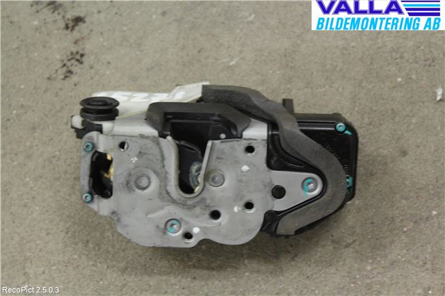 Opel INSIGNIA 09-16 Låskista-Dörrlås