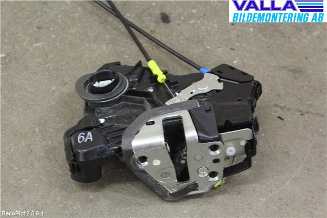 Toyota AURIS 07-09 Låskista-Dörrlås