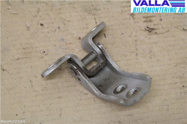 Toyota AURIS 10-12 Dörrgångjärn