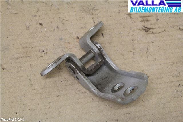 Toyota AURIS 10-12 Dörrgångjärn