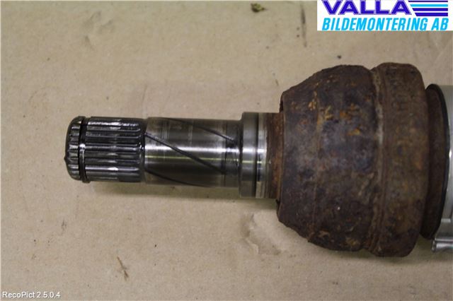 Volvo V70 05-08 Drivaxel Bak Vänster