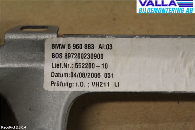 BMW 5 E60/61 Sed/Tou 02-10 Bakluckeöppnare Automatisk