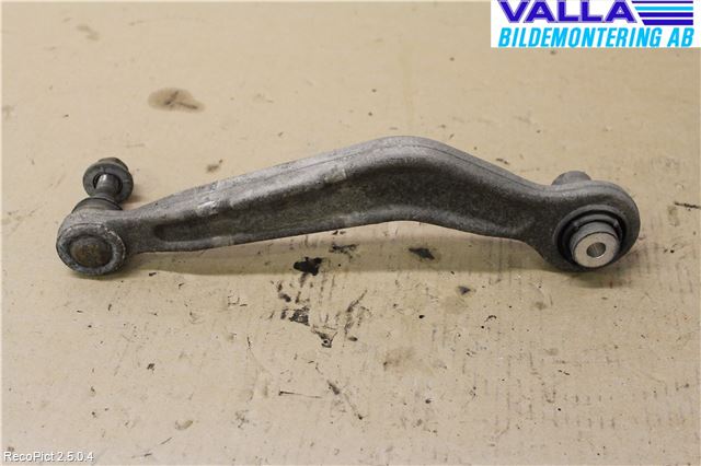 BMW 5 E60/61 Sed/Tou 02-10 Bärarm Bak Övre Höger