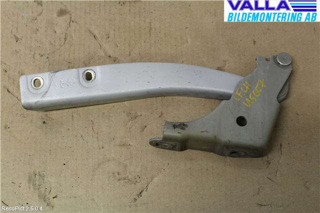 Fiat PUNTO 00-18 Huvgångjärn