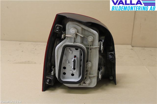 Volkswagen VW POLO 02-05 Bakljus Höger
