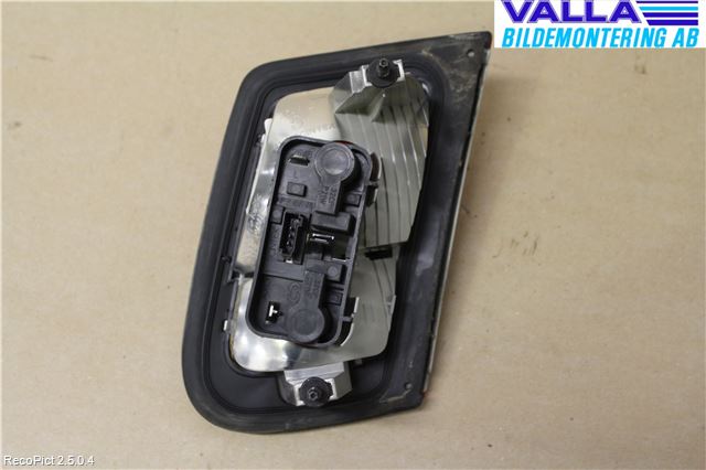 Saab 9-3 VER 2 Bakljus Lucka Vä