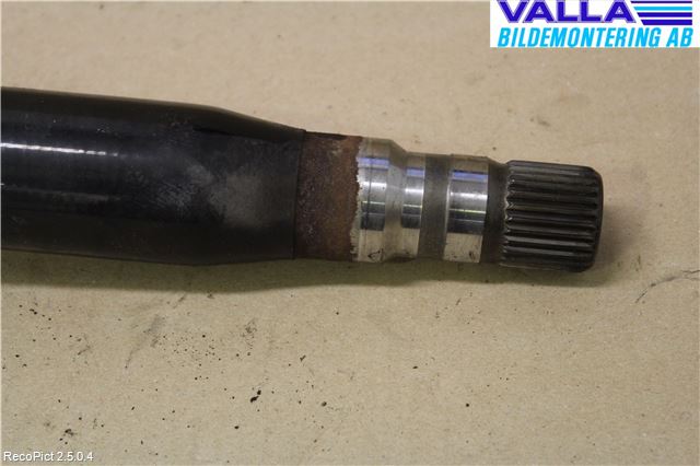 Saab 9-3 VER 2 Drivaxel Fram Höger