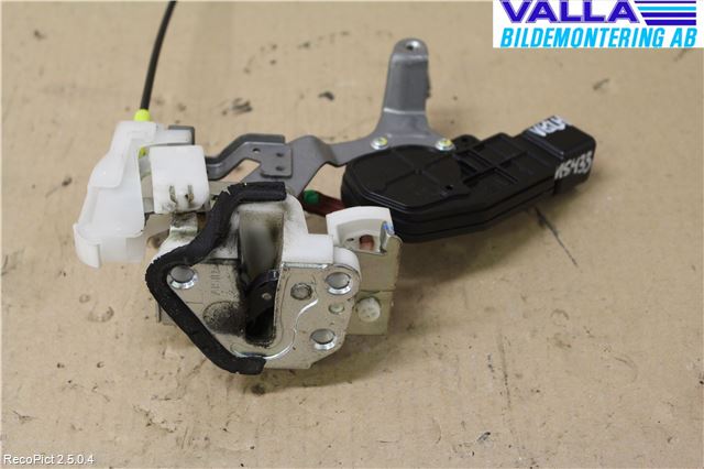 Toyota AYGO 06-14 Låskista-Dörrlås