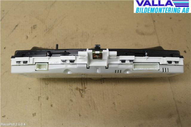 Toyota COROLLA 02-07 Instrument Komb