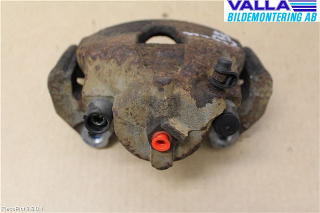 Saab 9-5     06-10 Bromsok Fram Höger