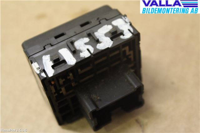 Nissan NAVARA 05-16 Strömställare Spegel