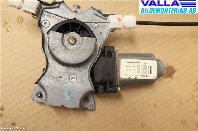 Nissan NAVARA 05-16 Fönsterhiss El Kompl