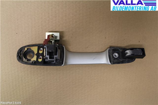 Suzuki LIANA Dörrhandtag Yttre Vä